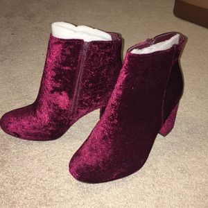 BRAND NEW Loreida Booties-accepting offers!